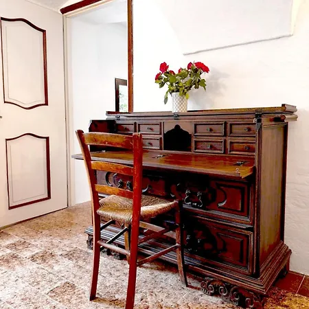 Apartment Principessa Grace Italy Sleeps 3 *