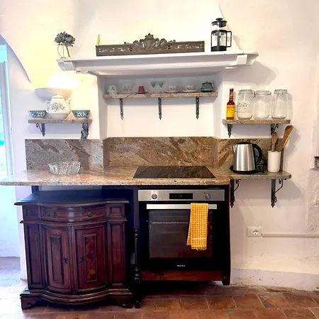 Principessa Grace Italy Sleeps 3 Isolabona