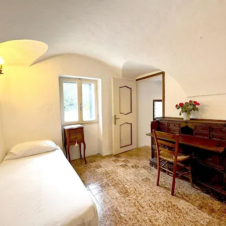 Appartamento Principessa Grace Italy Sleeps 3 Isolabona